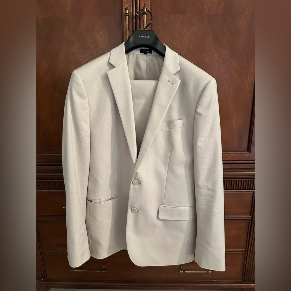 Men's suit